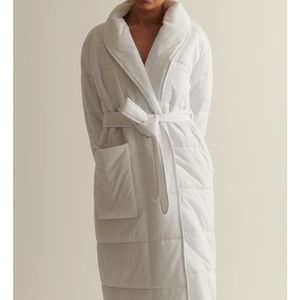 Skin Sierra robe in spruce color, size 1